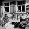Der Biergarten vor dem Schlosshügel um 1960.